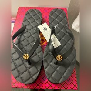 Size 8 US BLACK TORY BURCH FLIP FLOP BRAND NEW